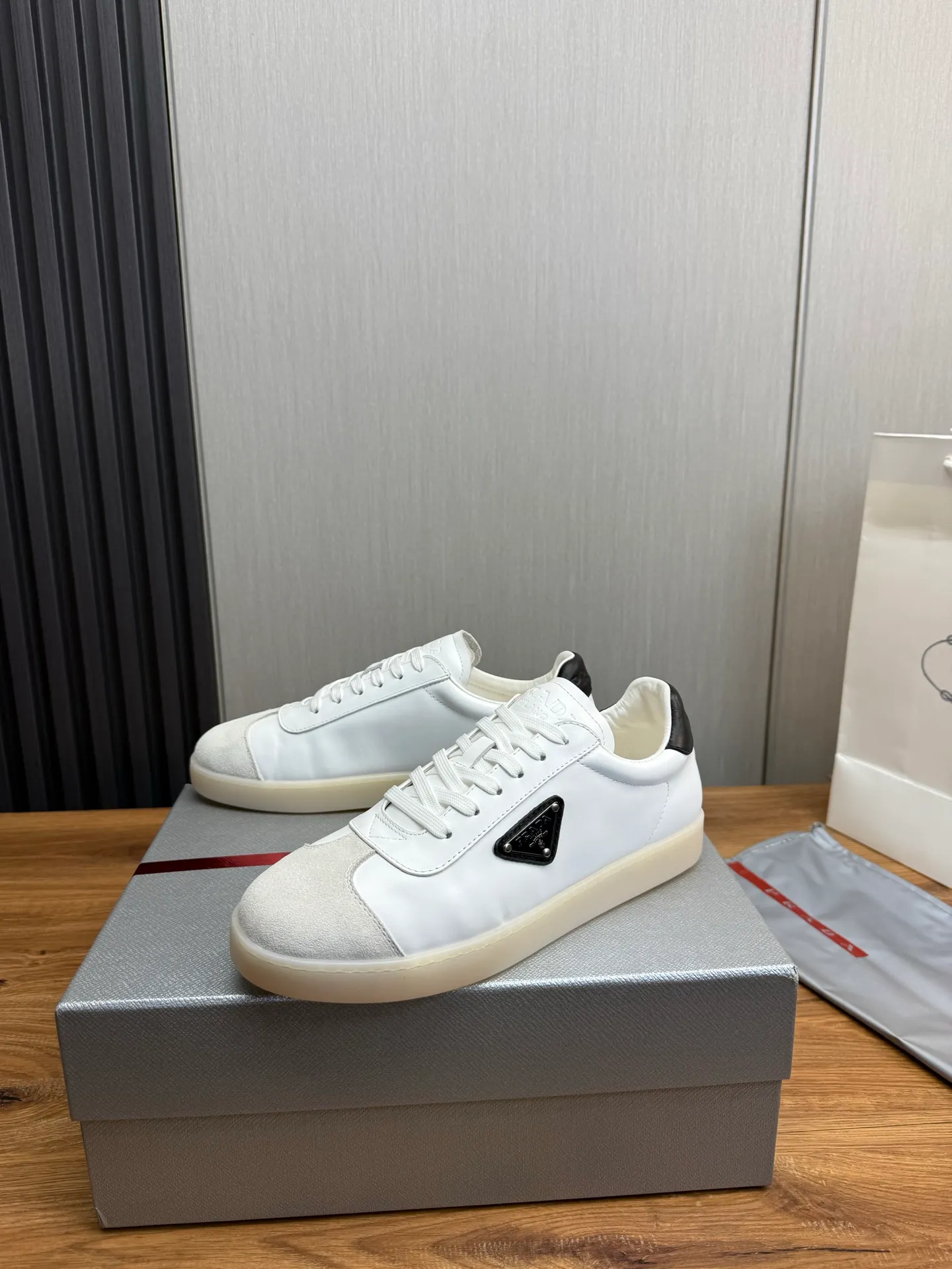 Factory price 540💰 [PRADA] Popular items in men’s shoe counters, synchronized with the official website, 1 high-quality shipment ✔️Original frosted cowhide + cowhide lining, 1🆚1 replica, original sole, 38-45 (customized at 45, non-refundable)